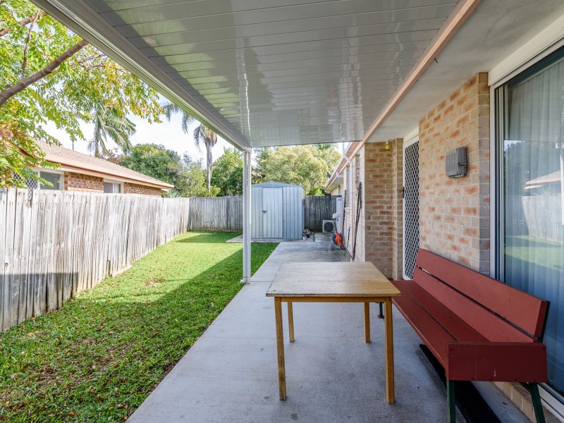 1/18 Annette Court, Labrador QLD 4215