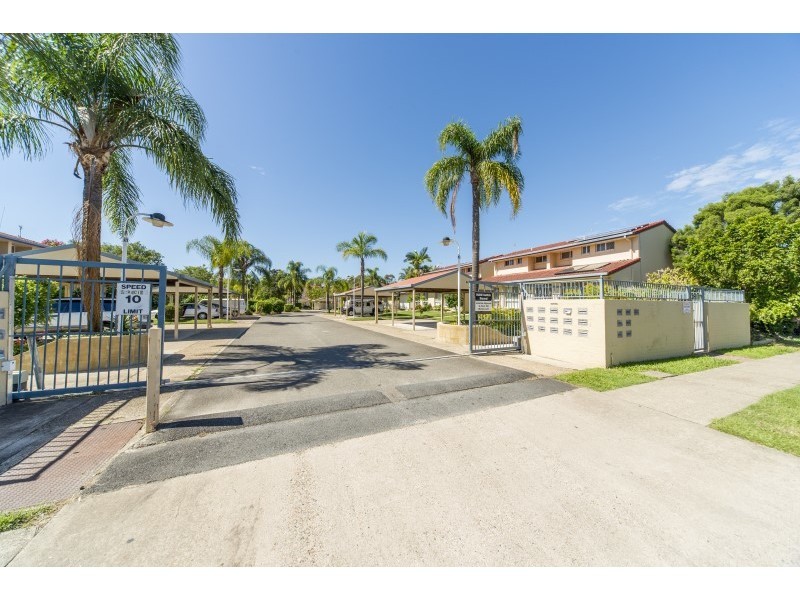 29/13-17 Brown Street, Labrador QLD 4215