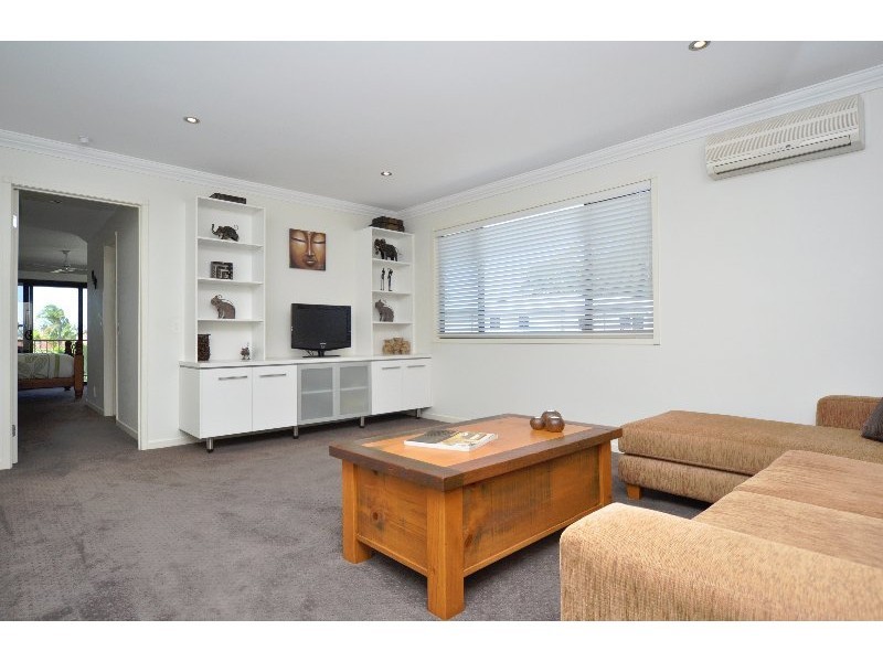 2/53 Hollywell Road, Biggera Waters QLD 4216