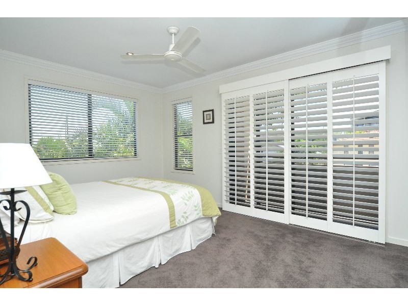 2/53 Hollywell Road, Biggera Waters QLD 4216