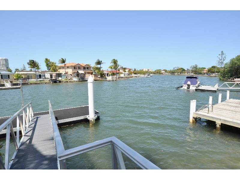 2/53 Hollywell Road, Biggera Waters QLD 4216