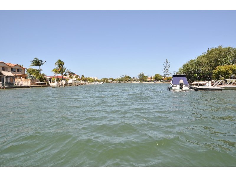 2/53 Hollywell Road, Biggera Waters QLD 4216