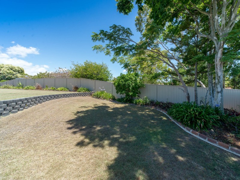 26 Ashburton Close, Arundel QLD 4214