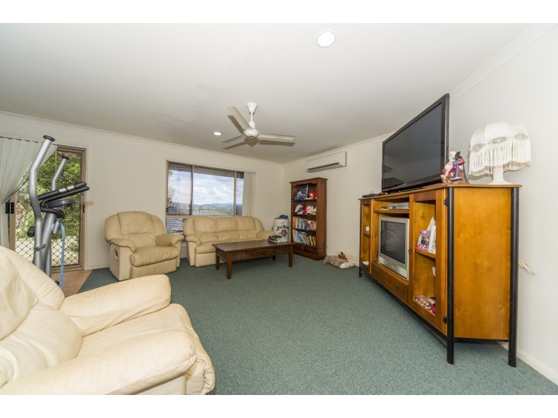 30 Tiger Drive, Arundel QLD 4214