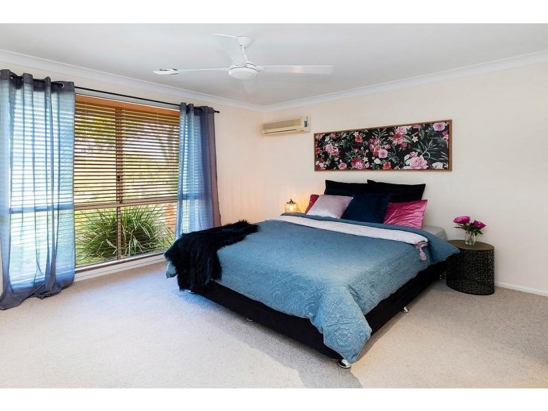 32 Babirra Street, Hope Island QLD 4212