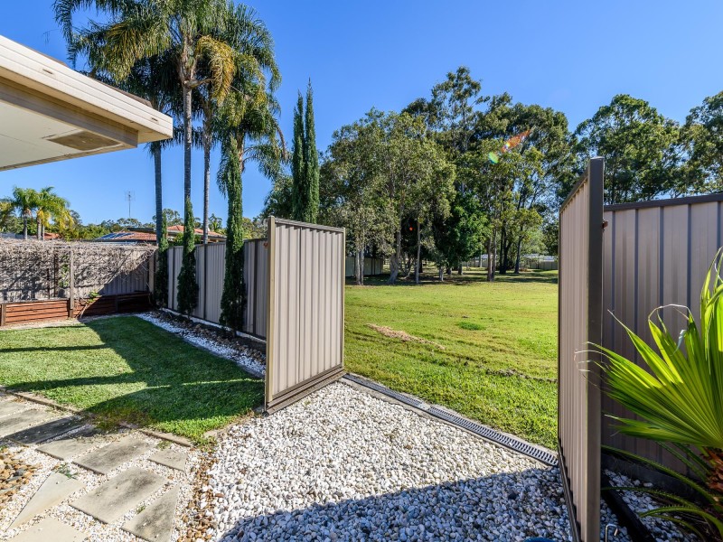 4 Minden Crescent, Helensvale QLD 4212