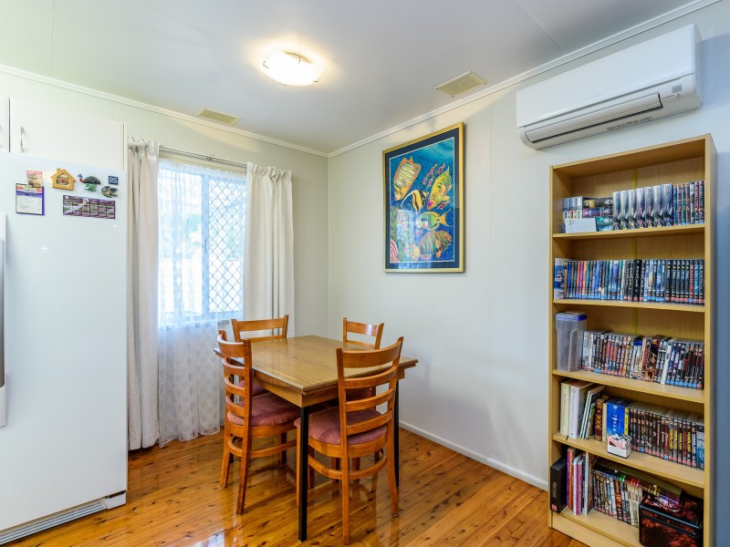 13 Goss Avenue, Labrador QLD 4215
