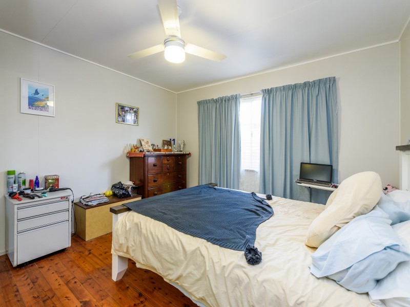 13 Goss Avenue, Labrador QLD 4215