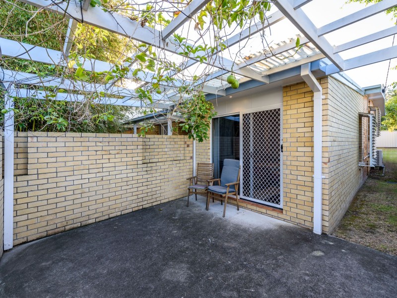 13 Goss Avenue, Labrador QLD 4215