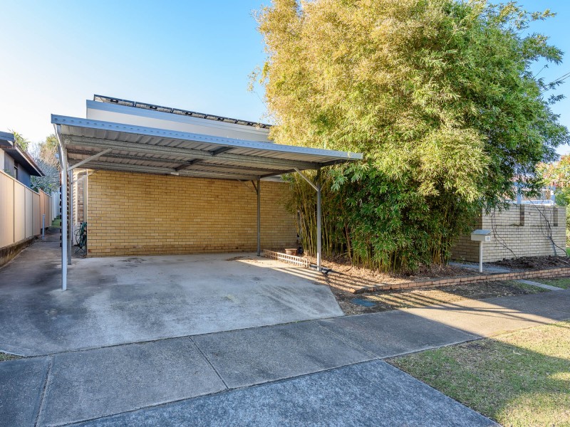 13 Goss Avenue, Labrador QLD 4215