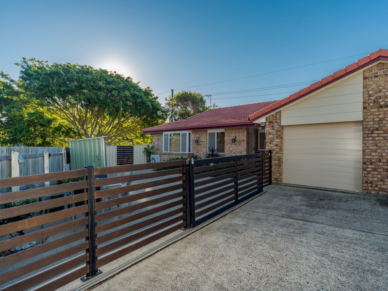 1/13 Jannie Court, Labrador QLD 4215