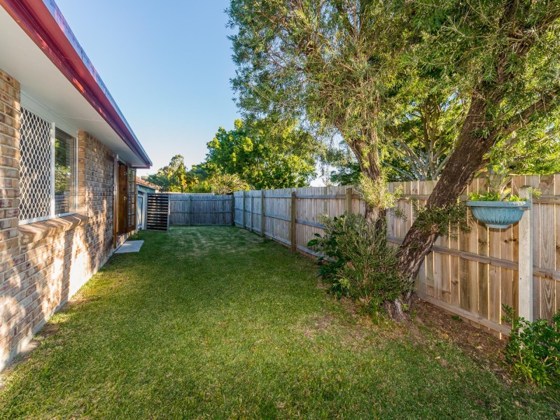 1/13 Jannie Court, Labrador QLD 4215