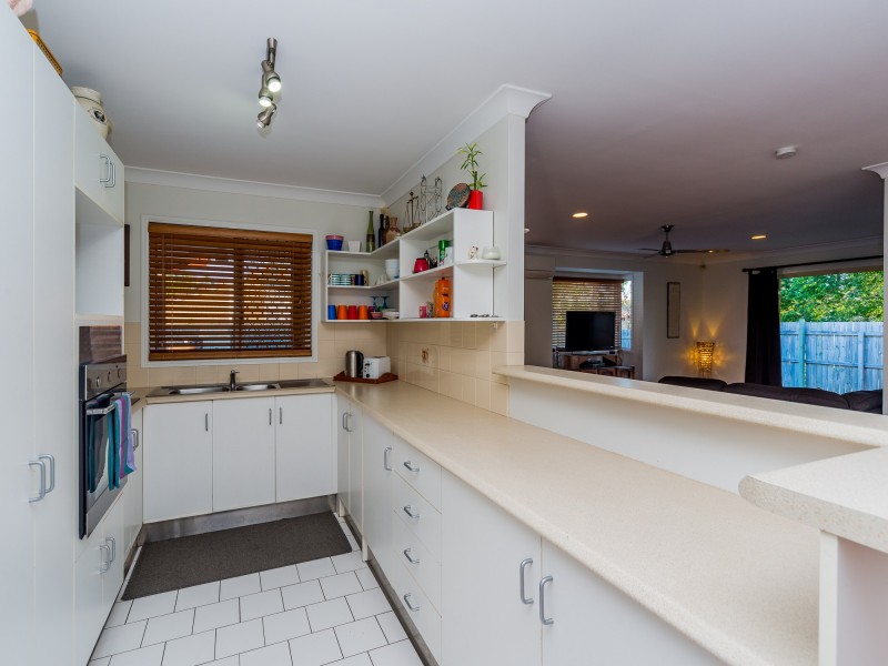 1/13 Jannie Court, Labrador QLD 4215