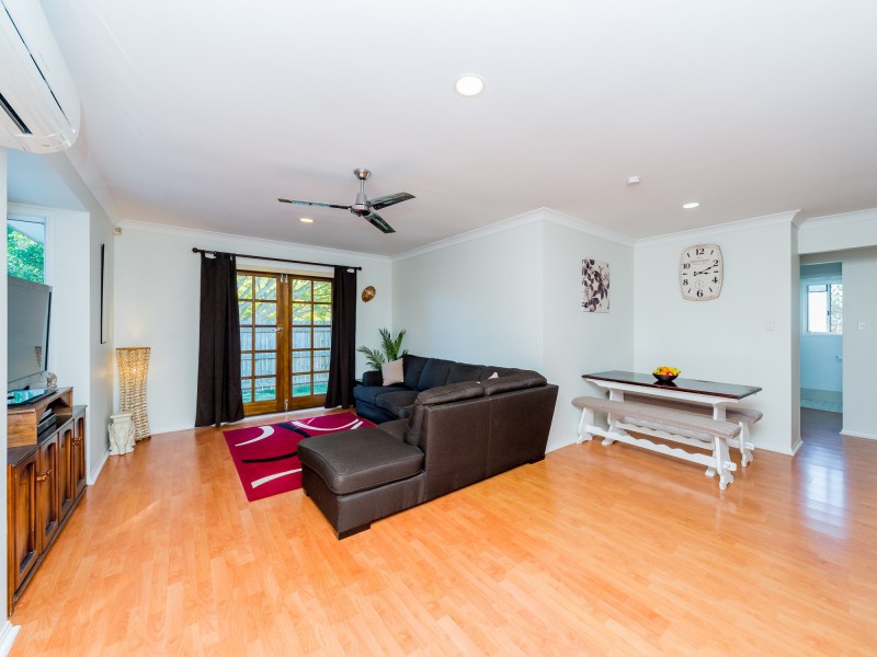 1/13 Jannie Court, Labrador QLD 4215