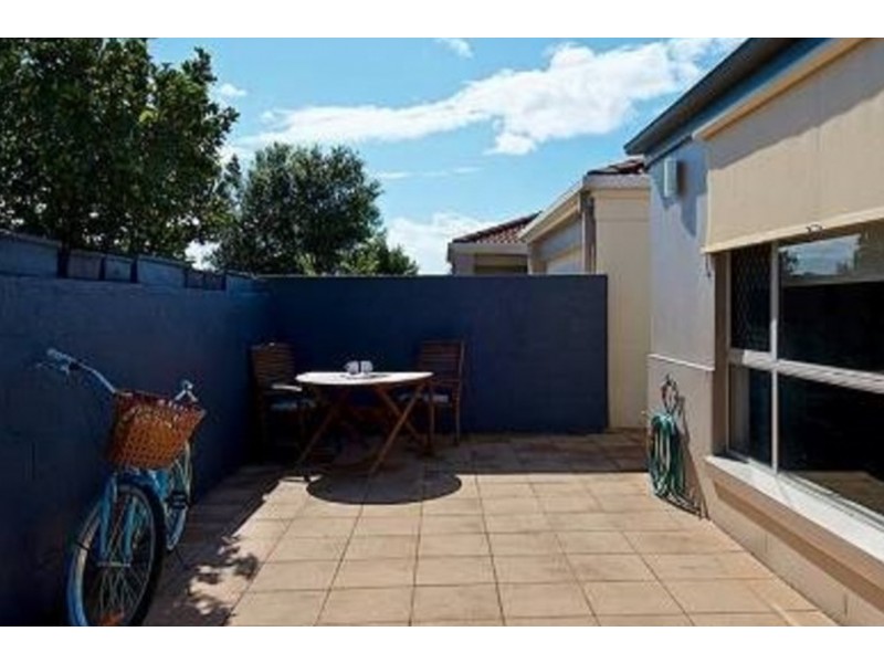 11 Harrow Place, Arundel QLD 4214