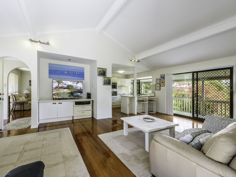 41 Uplands Drive, Parkwood QLD 4214
