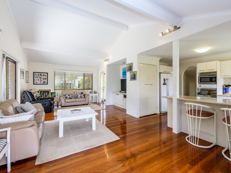 41 Uplands Drive, Parkwood QLD 4214