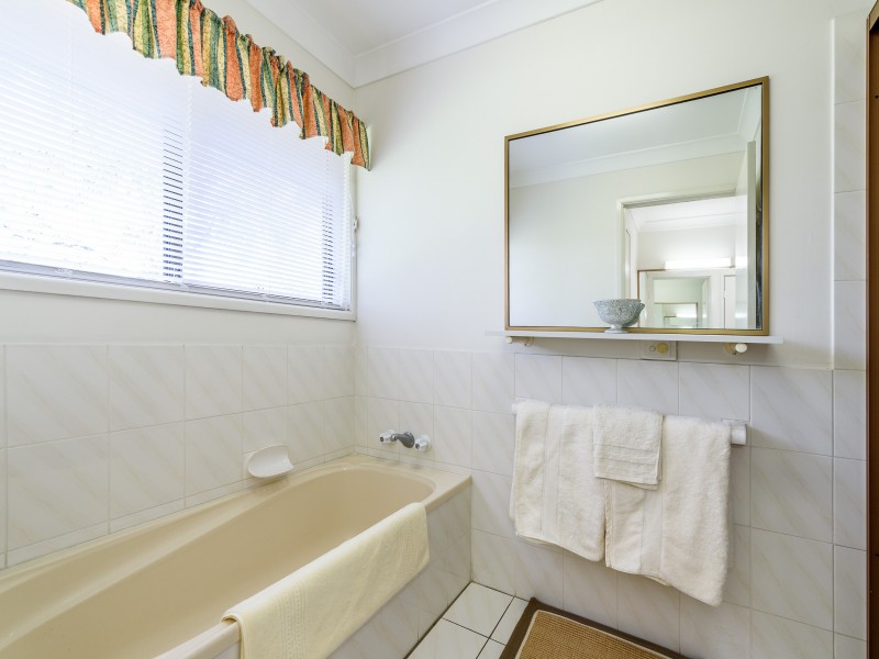 41 Uplands Drive, Parkwood QLD 4214