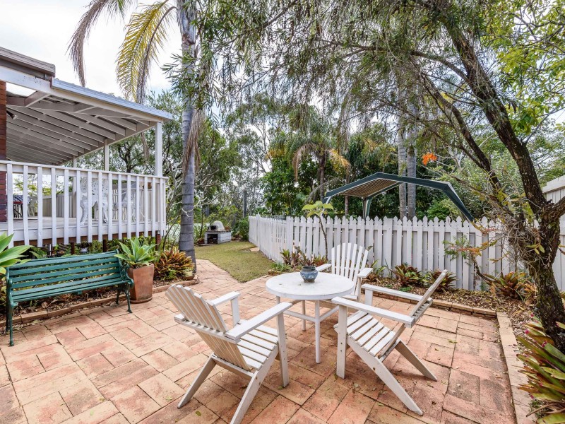 41 Uplands Drive, Parkwood QLD 4214