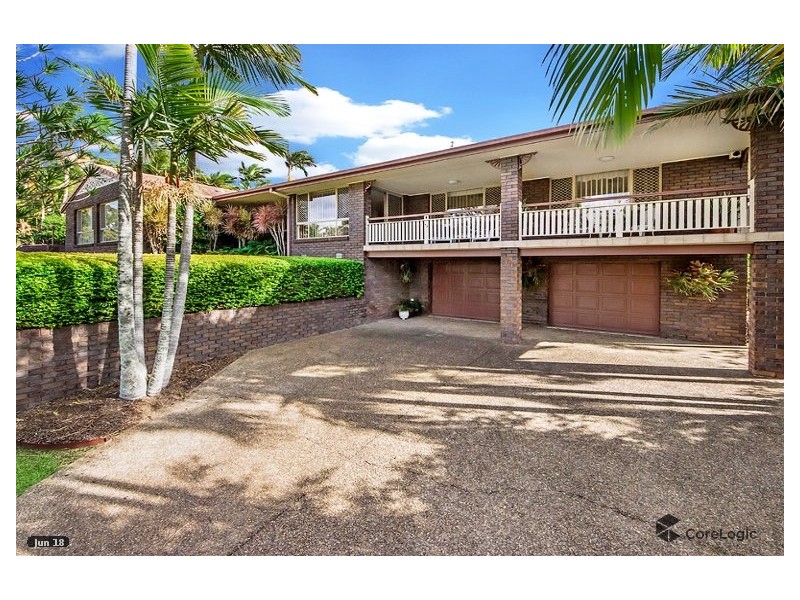 1 Leura Place, Helensvale QLD 4212