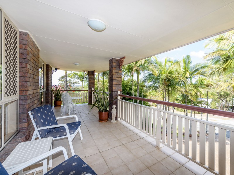 1 Leura Place, Helensvale QLD 4212