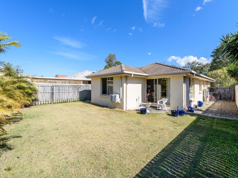185 Greenacre Drive, Arundel QLD 4214