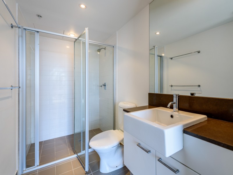 1154/56 Scarborough Street, Southport QLD 4215