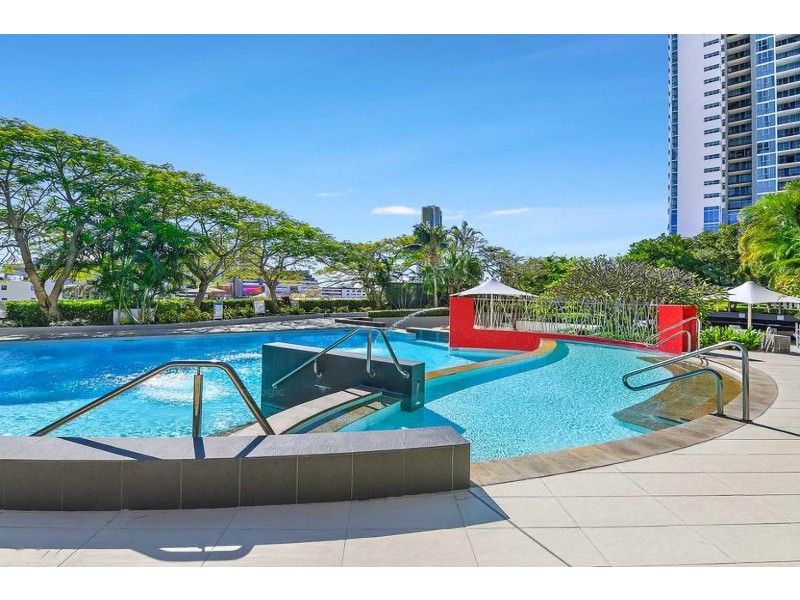 1154/56 Scarborough Street, Southport QLD 4215