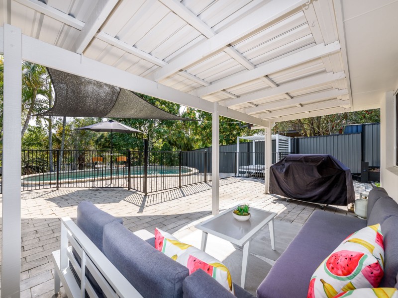 4 Dubbo Court, Helensvale QLD 4212