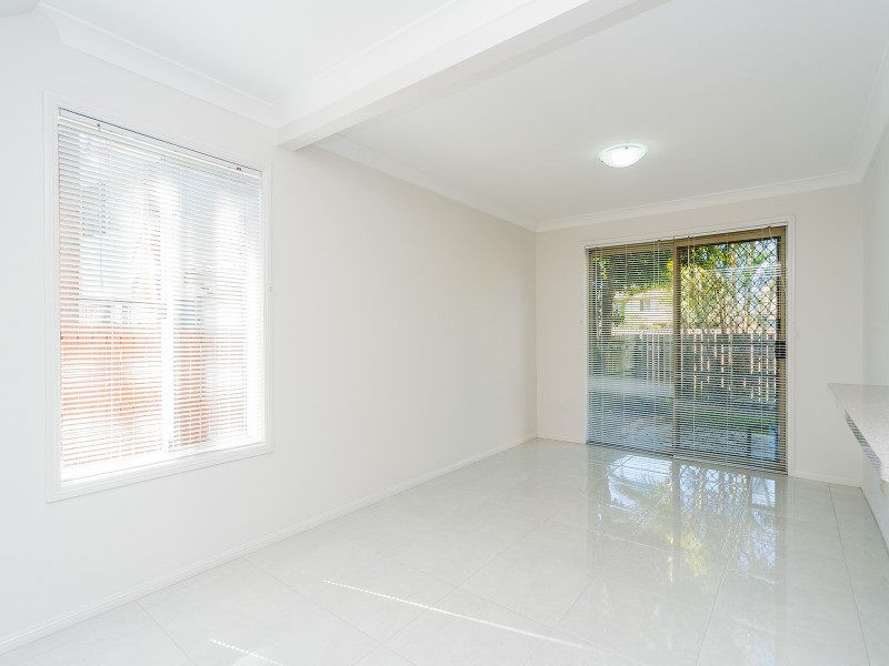 29/81 Olsen Avenue, Labrador QLD 4215