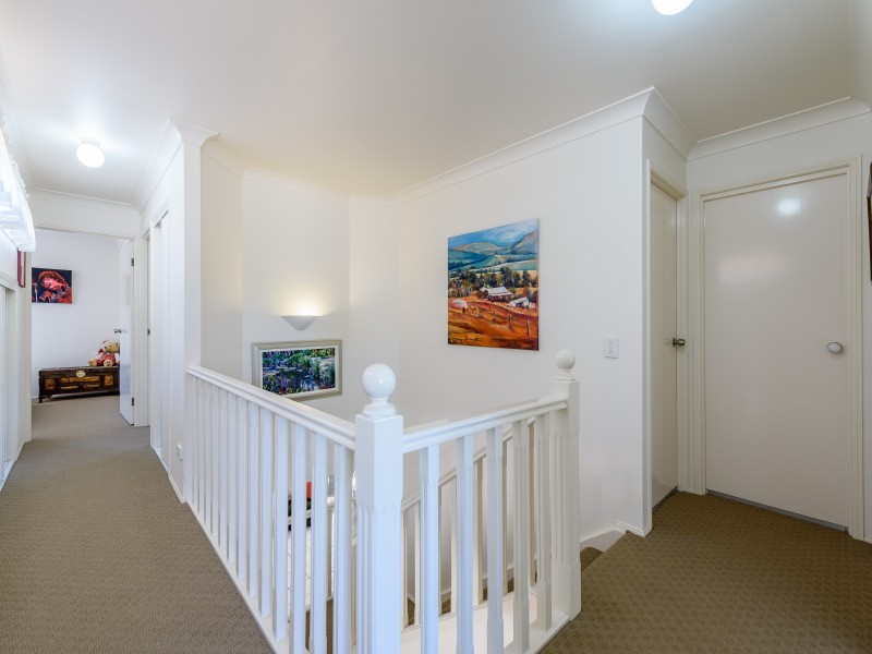 64 Burrendong Road, Coombabah QLD 4216