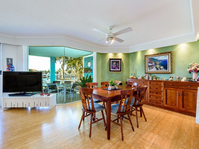 28/75 Morala Avenue, Runaway Bay QLD 4216