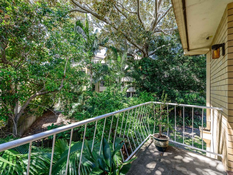 6/29 Bath Street, Labrador QLD 4215