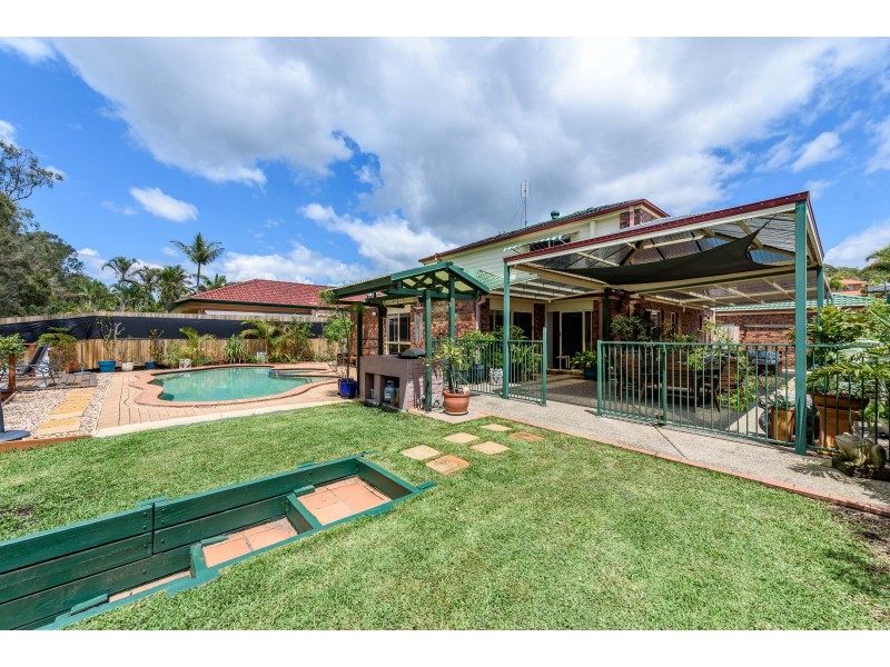 7 Yungaburra Place, Helensvale QLD 4212