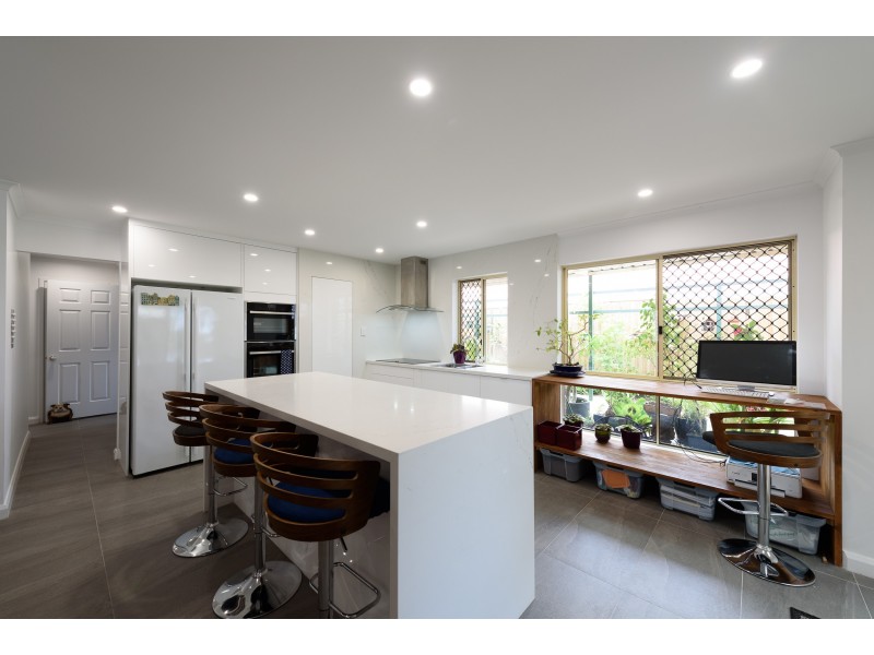 7 Yungaburra Place, Helensvale QLD 4212