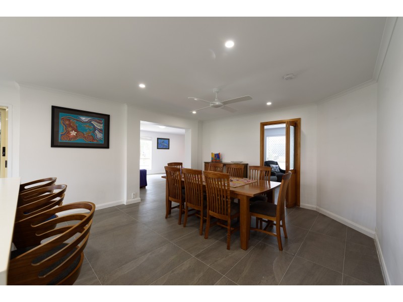 7 Yungaburra Place, Helensvale QLD 4212