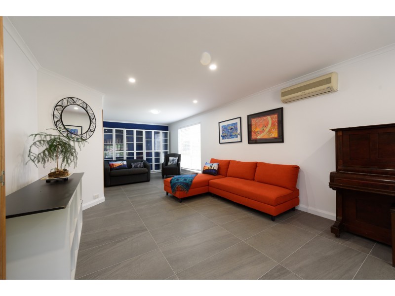 7 Yungaburra Place, Helensvale QLD 4212