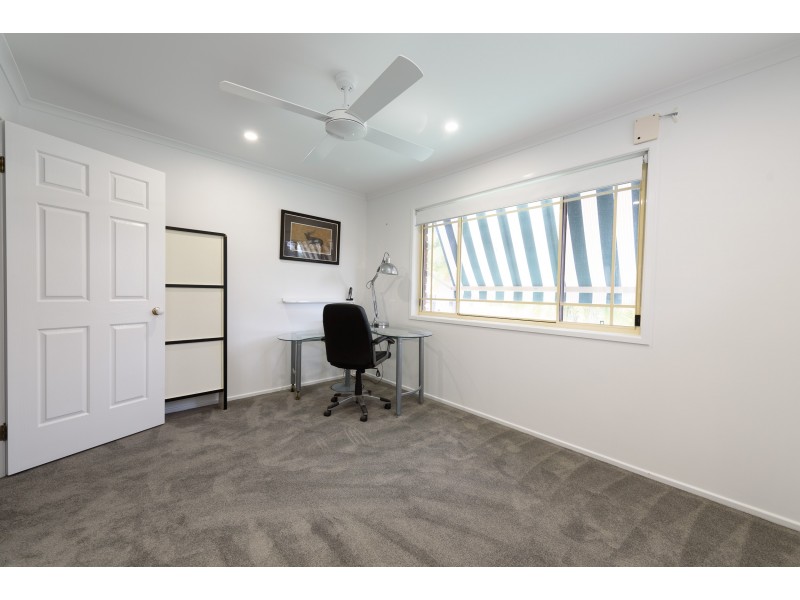 7 Yungaburra Place, Helensvale QLD 4212