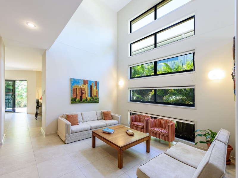 15 Nankeen Avenue, Paradise Point QLD 4216