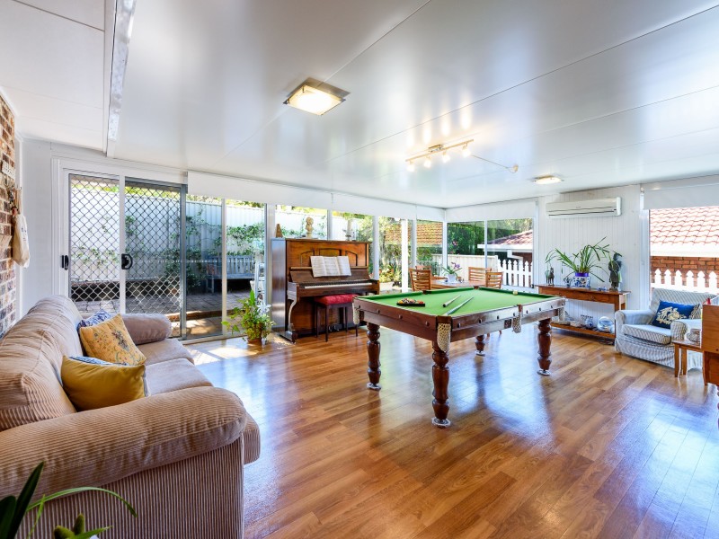 1 Putter Place, Arundel QLD 4214