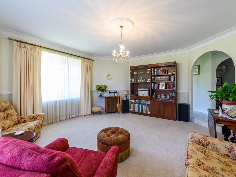 1 Putter Place, Arundel QLD 4214