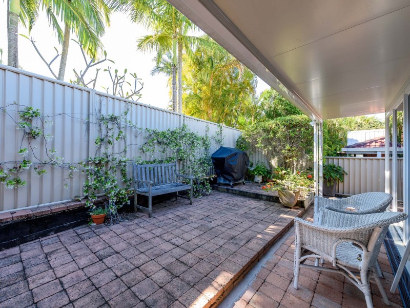 1 Putter Place, Arundel QLD 4214