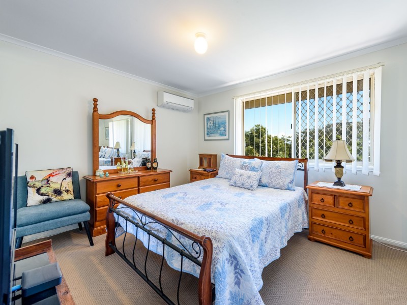 4/63 Olsen Avenue, Labrador QLD 4215