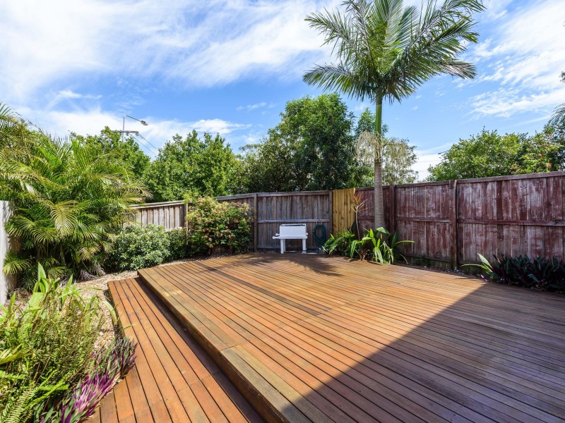 4/63 Olsen Avenue, Labrador QLD 4215