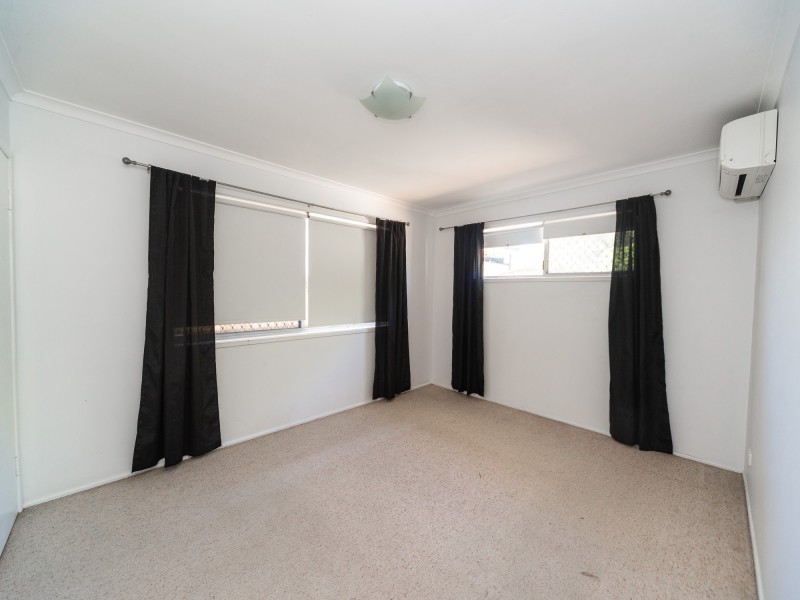 33 Mungera Street, Runaway Bay QLD 4216