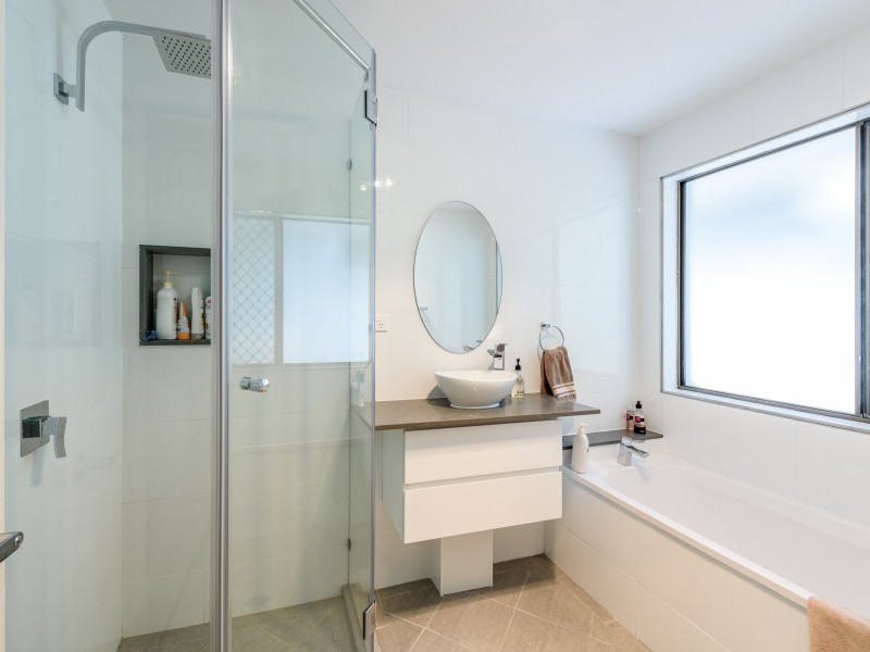 126 Columbus Drive, Hollywell QLD 4216