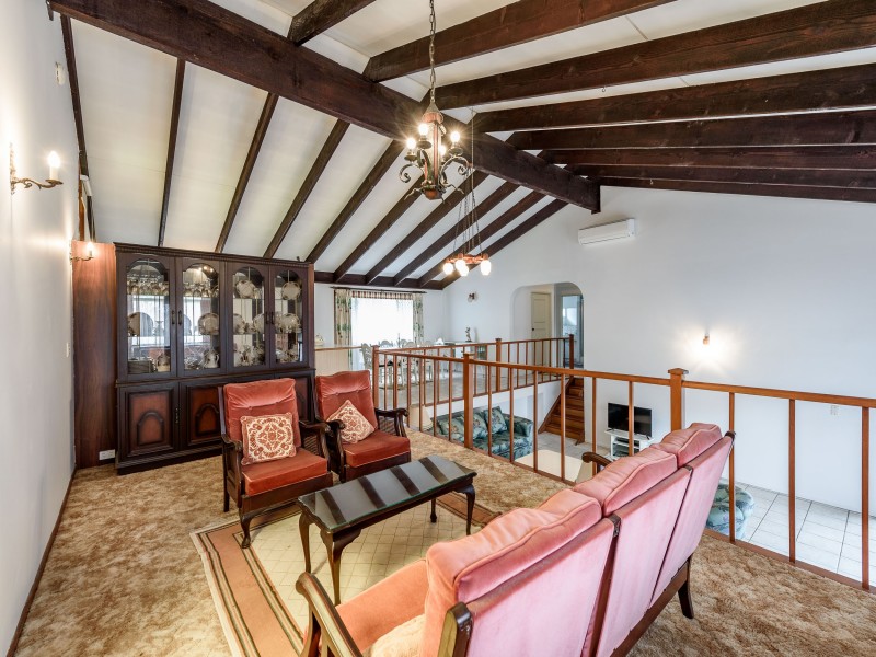 8 Innes Avenue, Molendinar QLD 4214