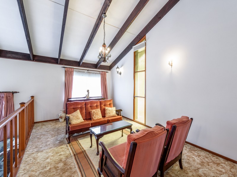 8 Innes Avenue, Molendinar QLD 4214