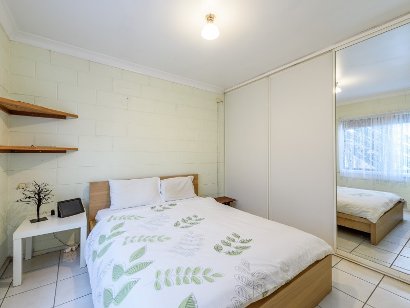 8 Innes Avenue, Molendinar QLD 4214