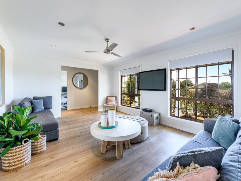 50 Ridgevale Drive, Helensvale QLD 4212